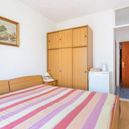 Double Room Supetar 5658D المظهر الخارجي الصورة